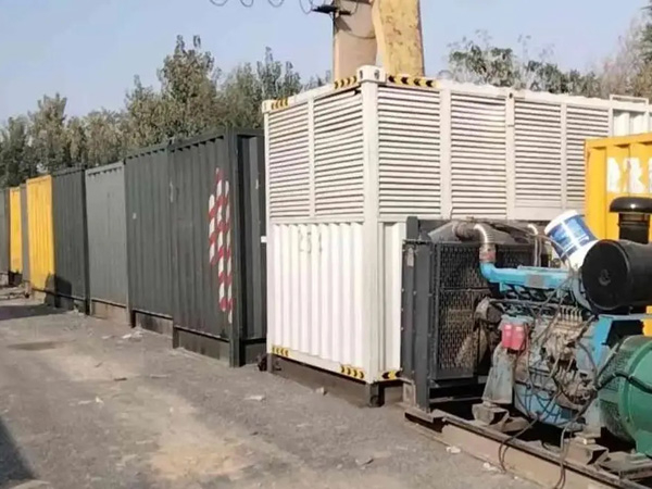 崇明200KW柴油发电机机组每小时油耗是多少？