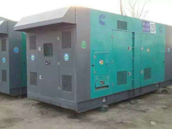 崇明合同中关于工期延误的责任如何界定和处理？