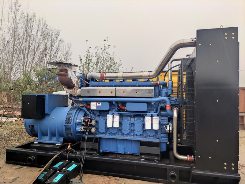 崇明柴油发电机组更换机油时，应遵循哪些步骤？